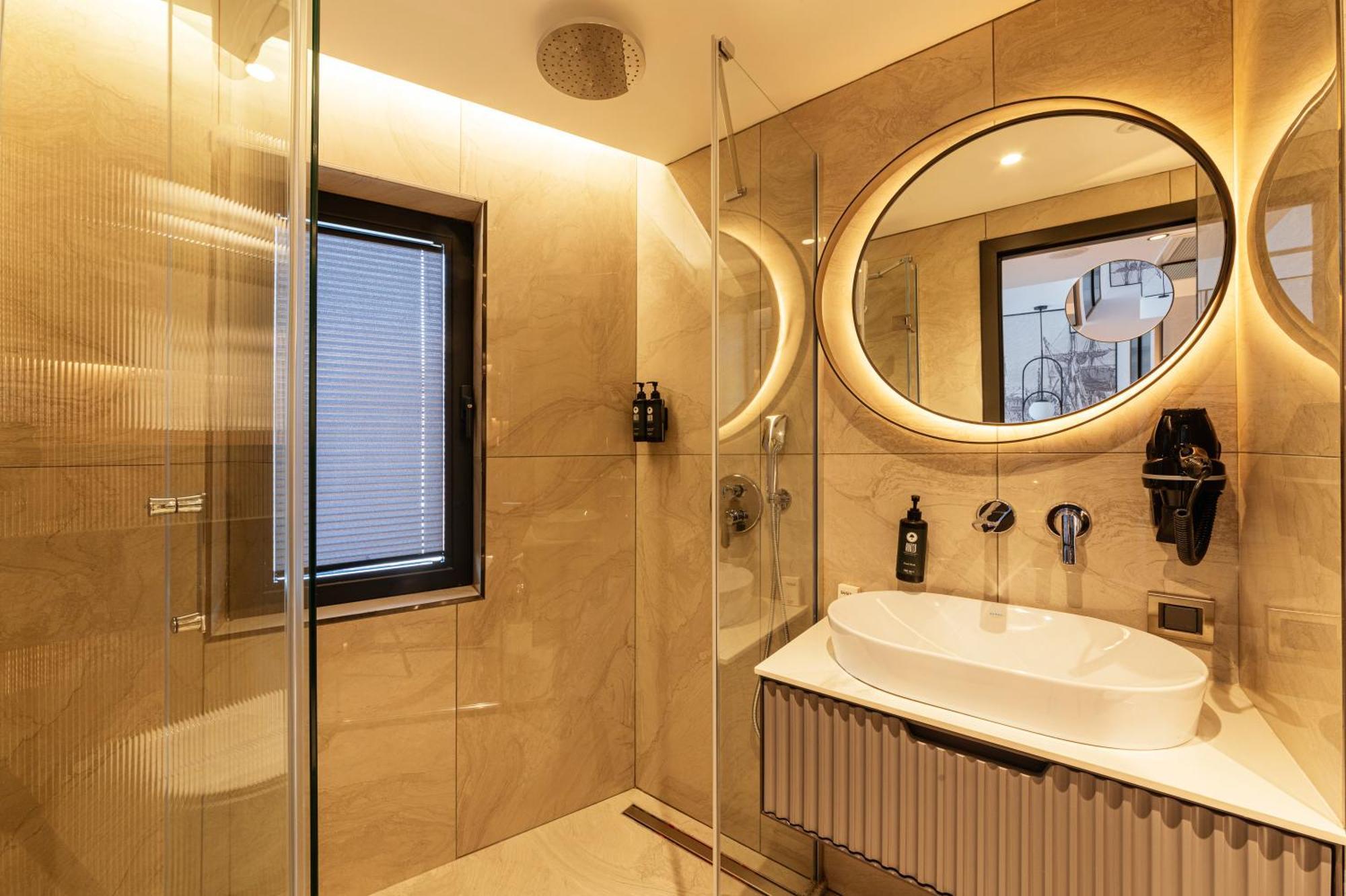 Levni Premium Old 4*